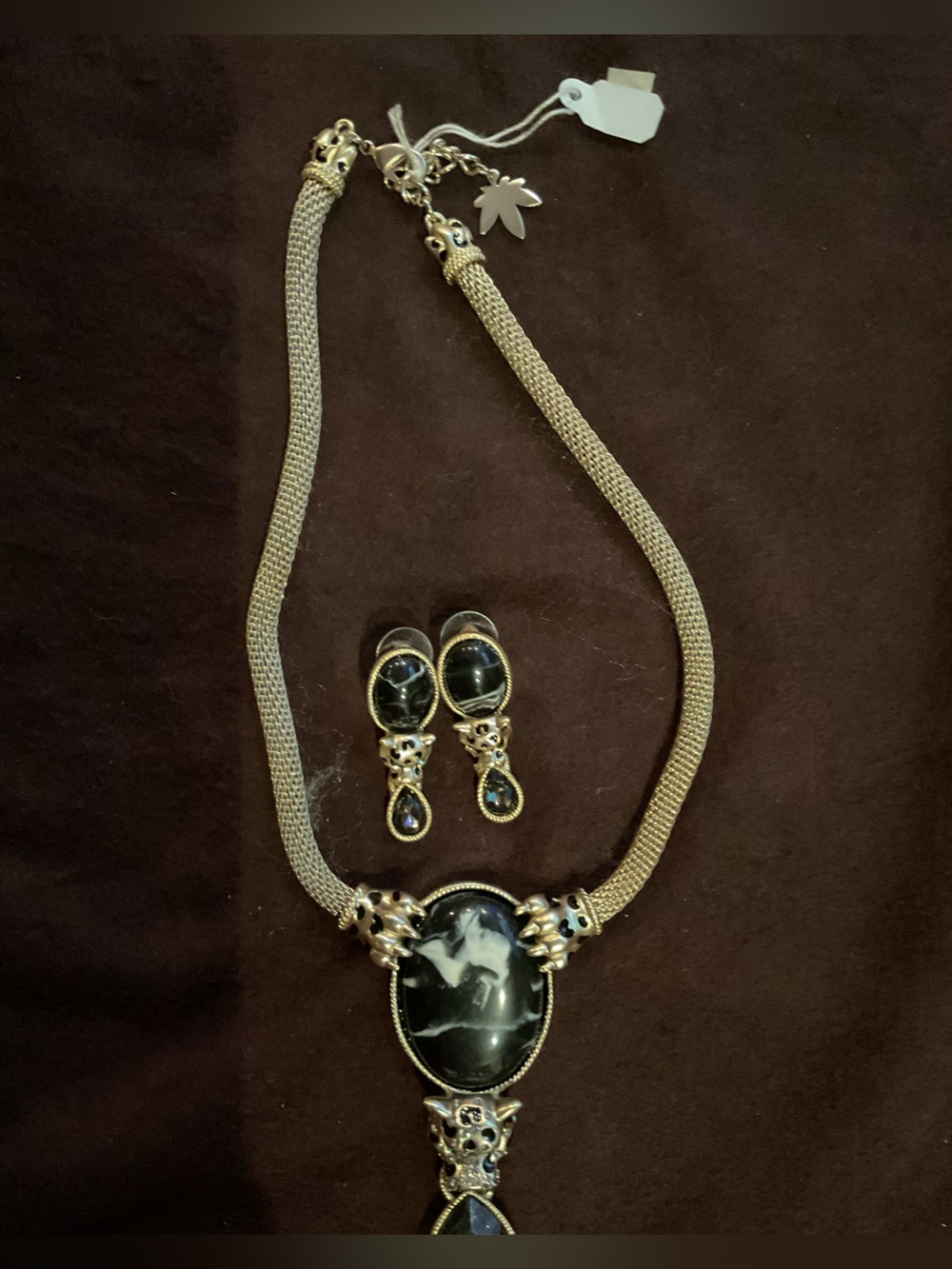Elegant Black Stone Drop Necklace and Earring Set - Unbranded